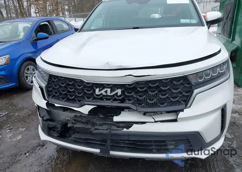 2022 Kia Sorento Hybrid S z USA, uszkodzony, nr VIN KNDRG4LG5N5102150